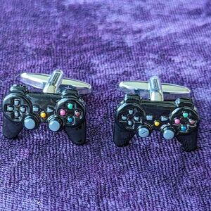 Like New IT Gamer Controller Joystick Cufflinks